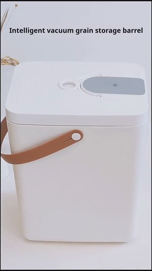 Smart vacuum pet food container with instant sealing freshness preservation system